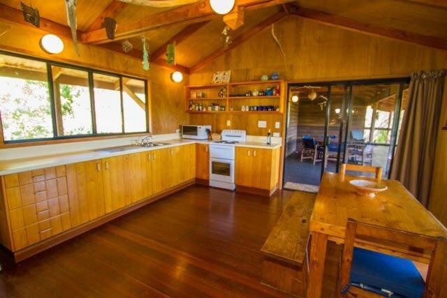 Bimbimbi - Two-Bedroom Rustic Holiday Hideaway With Gorgeous Views In Historic 1770 Seventeen Seventy Eksteriør billede